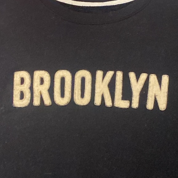 Brooklyn industries Brooklyn men’s XL black long sleeve sweater signs on wash - Picture 2 of 3